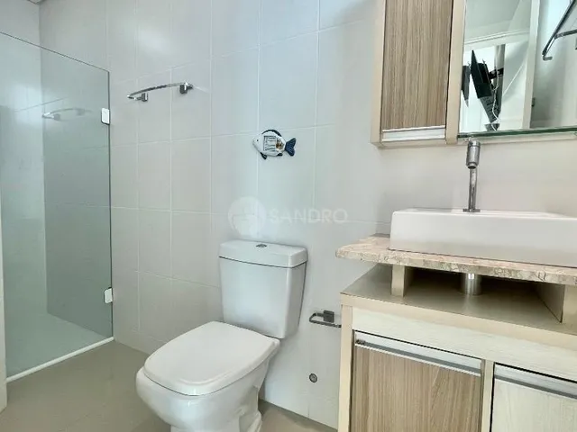 Imagem 3: Apartamento À Venda na Av. Fragata em Bombinhas