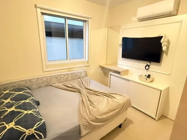 Imagem 14: CONFORTÁVEL APARTAMENTO COM 3 DORMITÓRIOS A POUCOS METROS DA PRAIA E COMÉRCIO DE