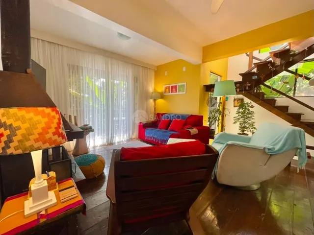 Imagem 13: Casa com Vista Mar à Venda em Bombinhas