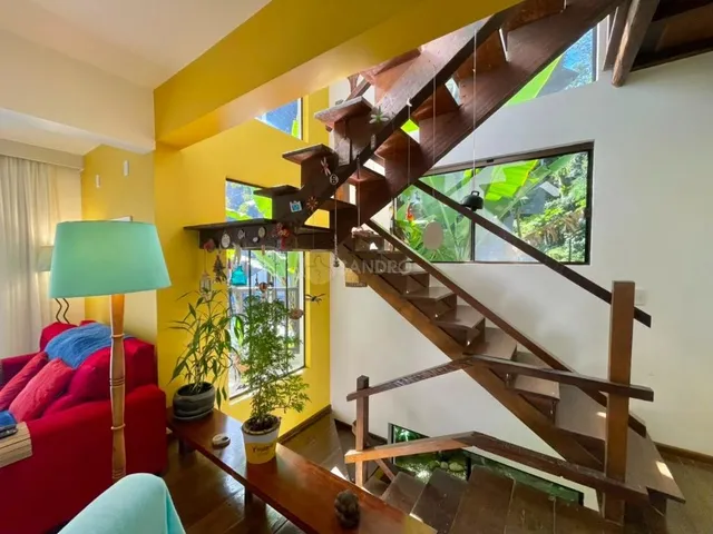 Imagem 6: Casa com Vista Mar à Venda em Bombinhas
