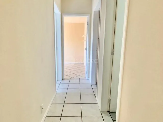 Imagem 9: Apartamento À Venda em Zimbros a 140M do Mar