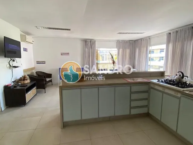 Imagem 2: Cobertura Duplex para Temporada em Bombas - Piscina Privativa e Área Gourmet