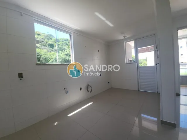 Imagem 2: Apartamento de 02 quartos com suíte e vaga de garagem à venda em Bombinhas-SC no bairro