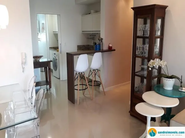 Imagem 6: Lindo Amplo e Confortável Apto de 3 Quartos para Locação na Praia de Bombas, Próximo a Comércio e Praia