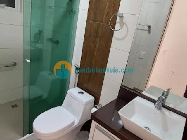 Imagem 11: Apartamento em rua tranquila! 3 dormitórios, ampla sacada com churrasqueira, 2 vagas de