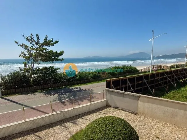 Imagem 2: Lindíssimo Apartamento À Beira Mar na Praia de Bombas!