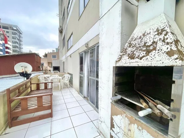 Imagem 2: Apto na avenida principal de Bombas com terraço e vista para o Mar !