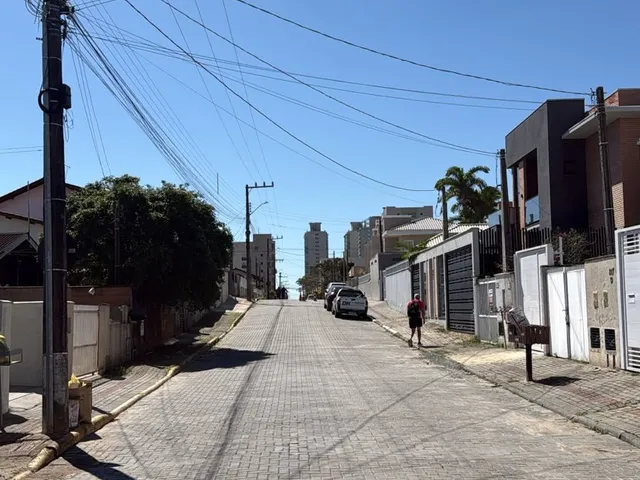 Imagem 6: Sobrado pronto para morar em Balneário Piçarras Sc