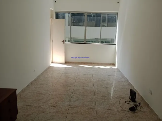 Imagem 14: Apartamento 96M², 03 Dormitórios e 02 Banheiros. Condomínio com Portaria, Elevadores e Zelador. Excelente Localização