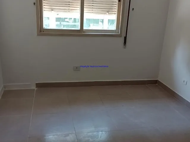 Imagem 5: Apartamento 96M², 03 Dormitórios e 02 Banheiros. Condomínio com Portaria, Elevadores e Zelador. Excelente Localização