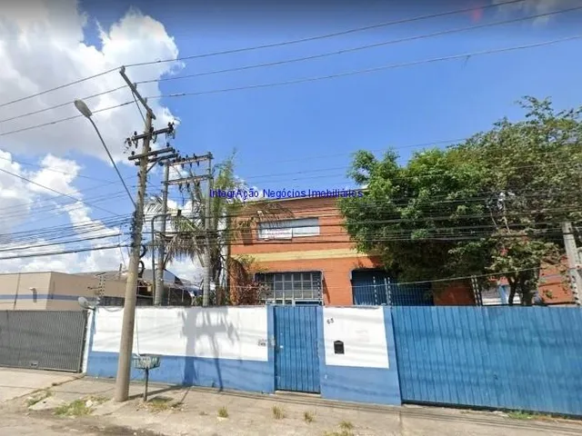 Imagem: Galpão 8.328M², 01 Banheiro e 02 Vagas