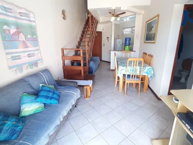Imagem 9: Apartamento de cobertura com ampla sacada