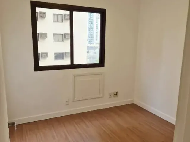 Imagem 14: Apartamento à venda na Barra da Tijuca, Costa Blanca ? ABM: 2 quartos, 1 suíte, 1 sala
