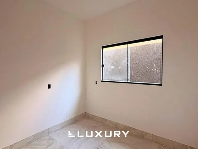 Imagem 8: Casa à venda no Setor Primavera com 3 quartos, suíte e pé direito alto
