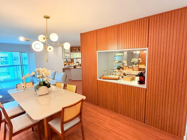 Imagem 4: Apartamento de 3 quartos, andar alto, totalmente reformado e montado, vagas soltas e