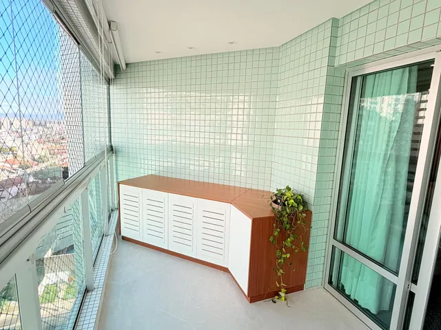 Imagem 6: Apartamento de 3 quartos, andar alto, totalmente reformado e montado, vagas soltas e