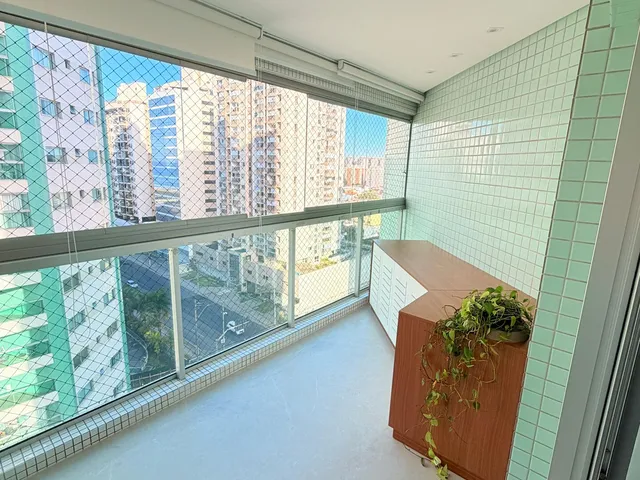 Imagem 12: Apartamento de 3 quartos, andar alto, totalmente reformado e montado, vagas soltas e