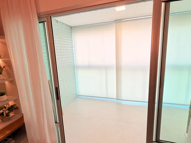 Imagem 13: Apartamento de 3 quartos, andar alto, totalmente reformado e montado, vagas soltas e