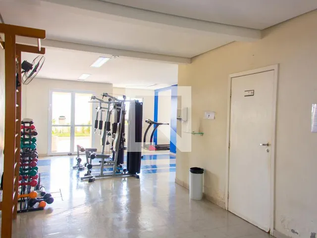 Imagem 7: Este espaçoso apartamento localizado na cidade de Santo André oferece uma excelente