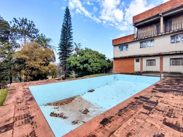 Imagem 6: Chácara à Venda com 3 Casas no Bairro da Colônia - Jundiaí/SP