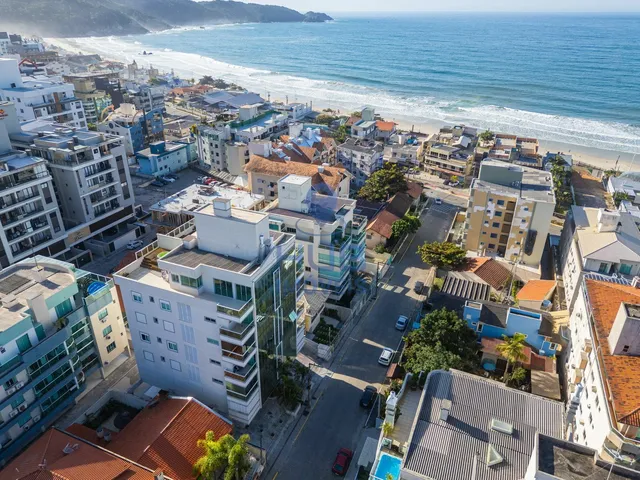 Imagem 2: Apartamento com 3 Dormitórios À Venda Sendo 3 Suítes, 130.0 M² por - R$ 2.800.000,00 - Bombas - Bombinhas/Sc