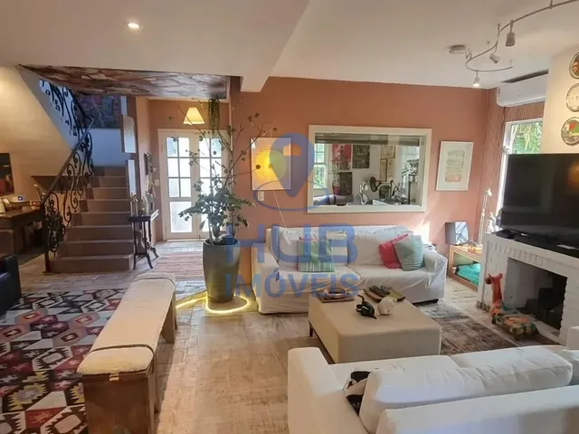 Imagem 8: Casa 4 Dormitórios EXCLUSIVA, 1 Suíte, 305 m2, 3 vagas, Corrego Grande