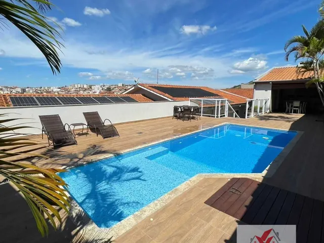 Imagem 13: Casa À Venda no Bairro Jardim Ipê - Poços de Caldas/Mg