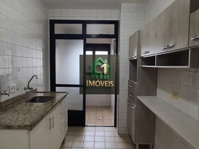 Imagem: O apartamento possui 3 Dormitórios, 1 Suíte, 2 Banheiros,