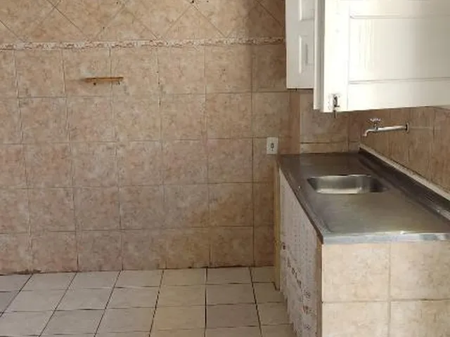 Imagem 4: CASA EM CANDEIAS