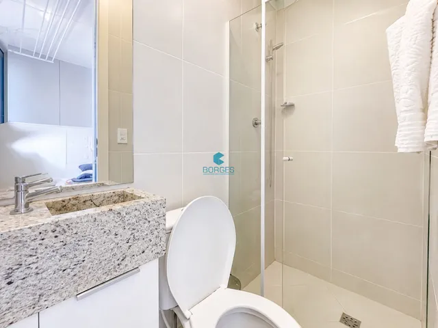 Imagem 4: Apartamento pé na areia à venda em Itacimirim com 82m², 3 quartos e porteira fechada