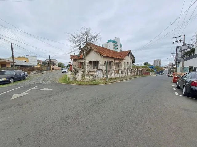 Imagem: Terreno de esquina para à venda, Orfãs