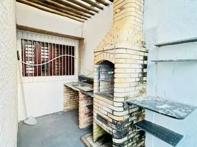 Imagem 8: CASA EM EMAÚS PRÓXIMA À BR