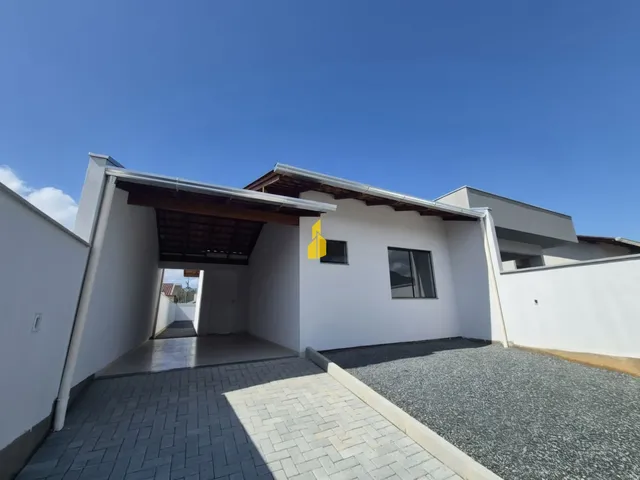 Imagem: Casa com 02 quartos sendo 01 suíte