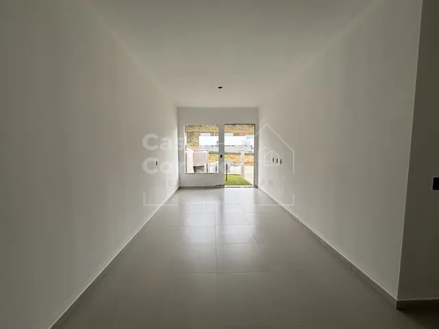 Imagem 3: Casa de 2 dormitórios em loteamento com muita área verde