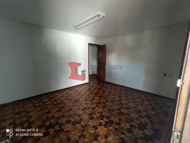 Imagem 6: APENAS 1 QUADRA DA PADARIA CHIQUE NA AVENIDA ARAPONGAS -CASA A VENDA