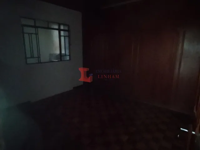 Imagem 11: APENAS 1 QUADRA DA PADARIA CHIQUE NA AVENIDA ARAPONGAS -CASA A VENDA
