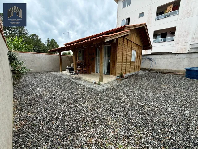 Imagem 8: Casa com piscina!