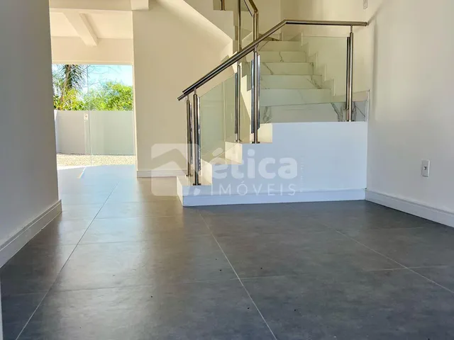 Imagem 13: Casa nova para locação no Bairro Espinheiros, com 03 dormitórios, sendo 01 suíte