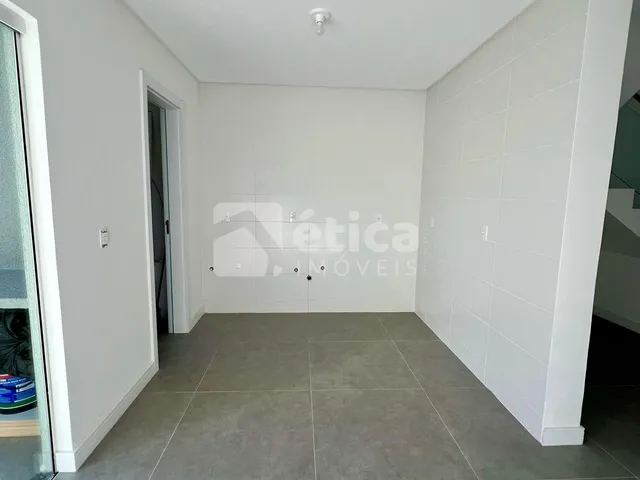 Imagem 15: Casa nova para locação no Bairro Espinheiros, com 03 dormitórios, sendo 01 suíte