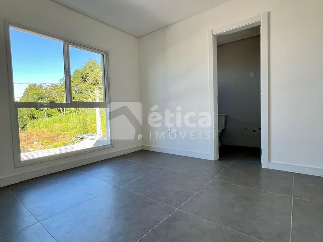 Imagem 16: Casa nova para locação no Bairro Espinheiros, com 03 dormitórios, sendo 01 suíte