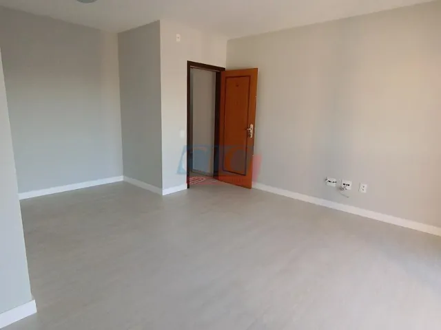 Imagem: O apartamento possui 3 Dormitórios, 1 Suíte, 1 Vaga na