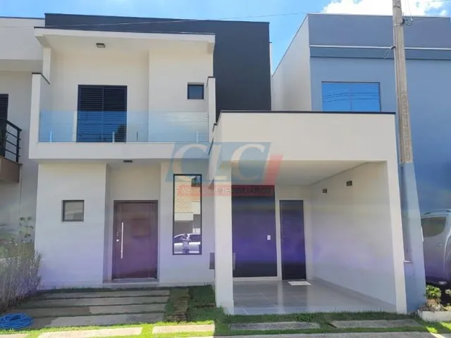 Imagem: A casa possui 3 Dormitórios, 3 Suítes, 4 Banheiros, 2