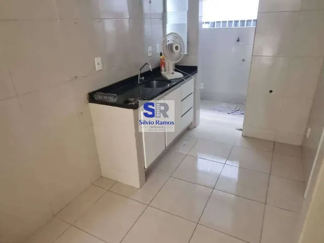 Imagem 2: Apartamento amplo, nascente e bem ventilado, com 77 m², em localização privilegiada e