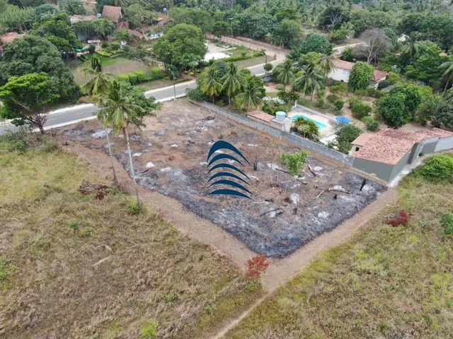 Imagem 2: Terreno à venda em Abrantes amplo com 2.214 m², localizado após o pedágio de