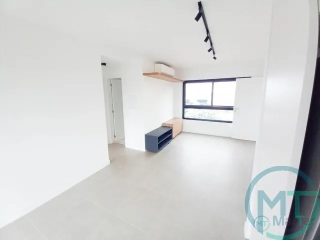Imagem 7: P style="line-height: 1.4;">Descubra este encantador apartamento vazio, localizado no
