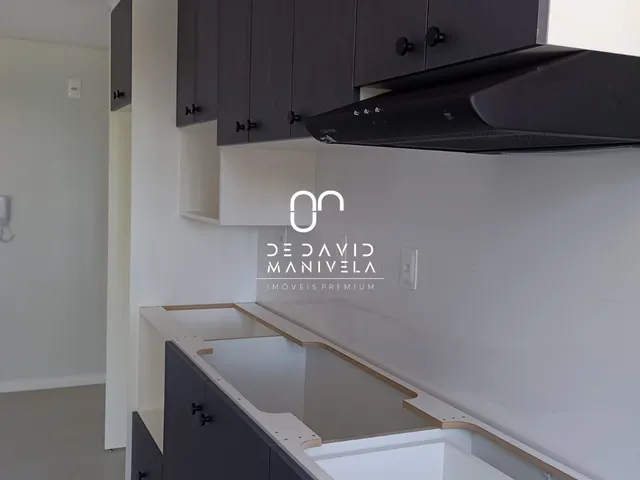 Imagem 3: Apartamento semimobiliado em Camobi com 1 dormitório e vaga de garagem