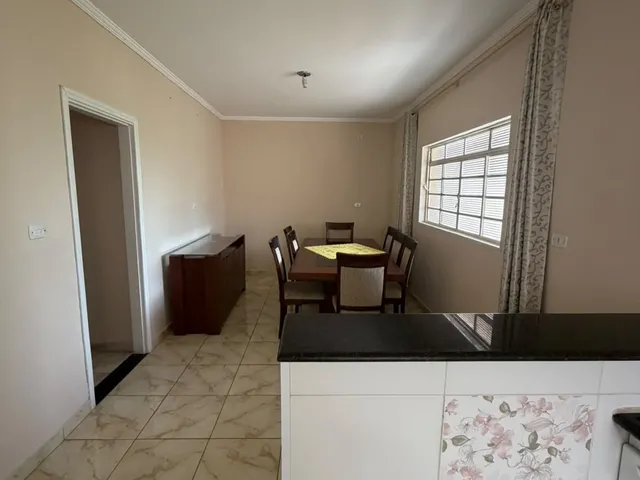 Imagem 10: Casa À Venda em Sorocaba-Sp, Bairro Éden, com 3 Quartos, 1 Sala, 3 Banheiros, 3 Vagas de Garagem e 192,00 M² de Área!