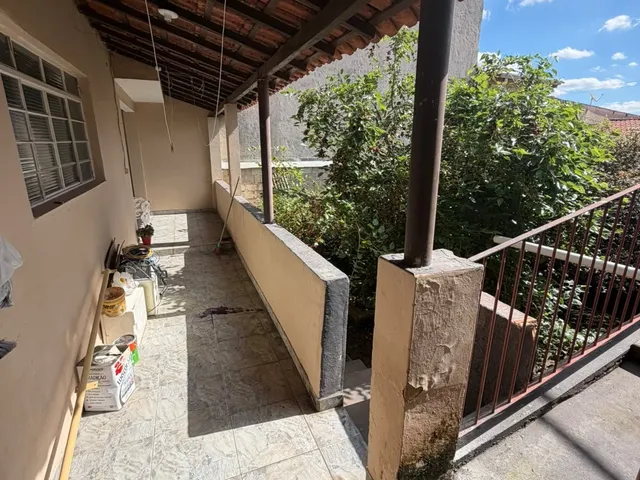 Imagem 2: Casa À Venda em Sorocaba-Sp, Bairro Éden, com 3 Quartos, 1 Sala, 3 Banheiros, 3 Vagas de Garagem e 192,00 M² de Área!