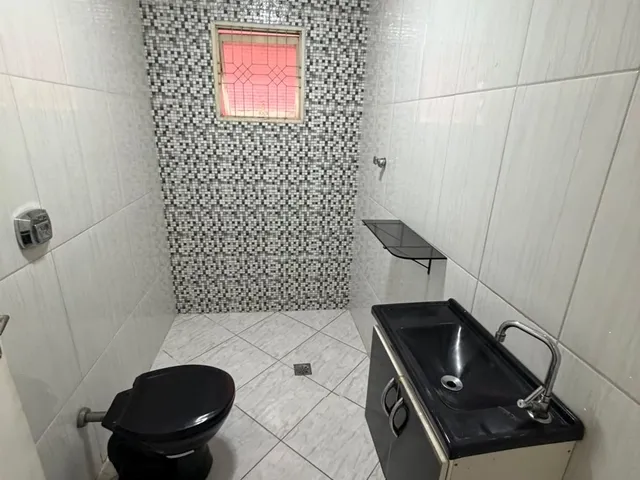 Imagem 10: Sobrado de 2 Andares para locação em Sorocaba-SP, bairro Aparecidinha: 3 quartos sendo