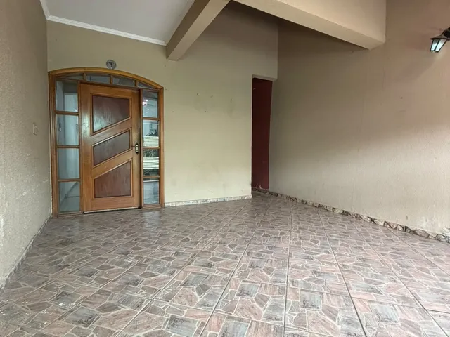Imagem 8: Sobrado de 2 Andares para locação em Sorocaba-SP, bairro Aparecidinha: 3 quartos sendo